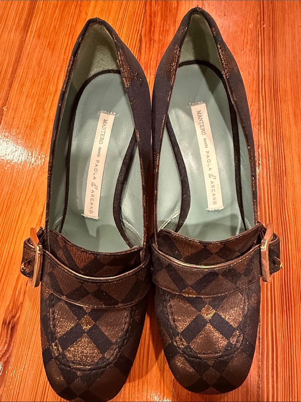 Black and Gold elegant Italian shoes